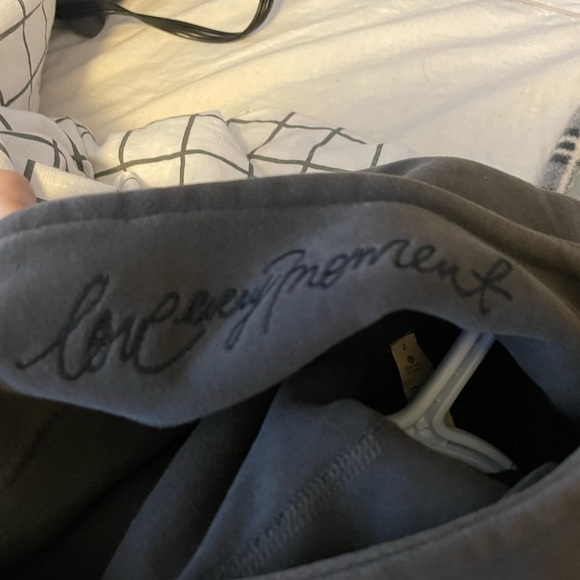 VINTAGE LULULEMON SCUBA SWEATER - Picture 3 of 5